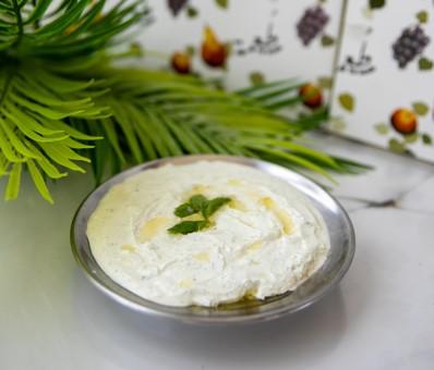 الجبنة البلدي بالنعناع
